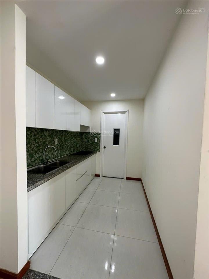 Cho thuê căn hộ diamond riverside giá 8,5 tr view võ văn kiệt