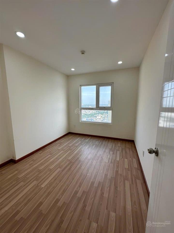 Cho thuê căn hộ diamond riverside giá 8,5 tr view võ văn kiệt