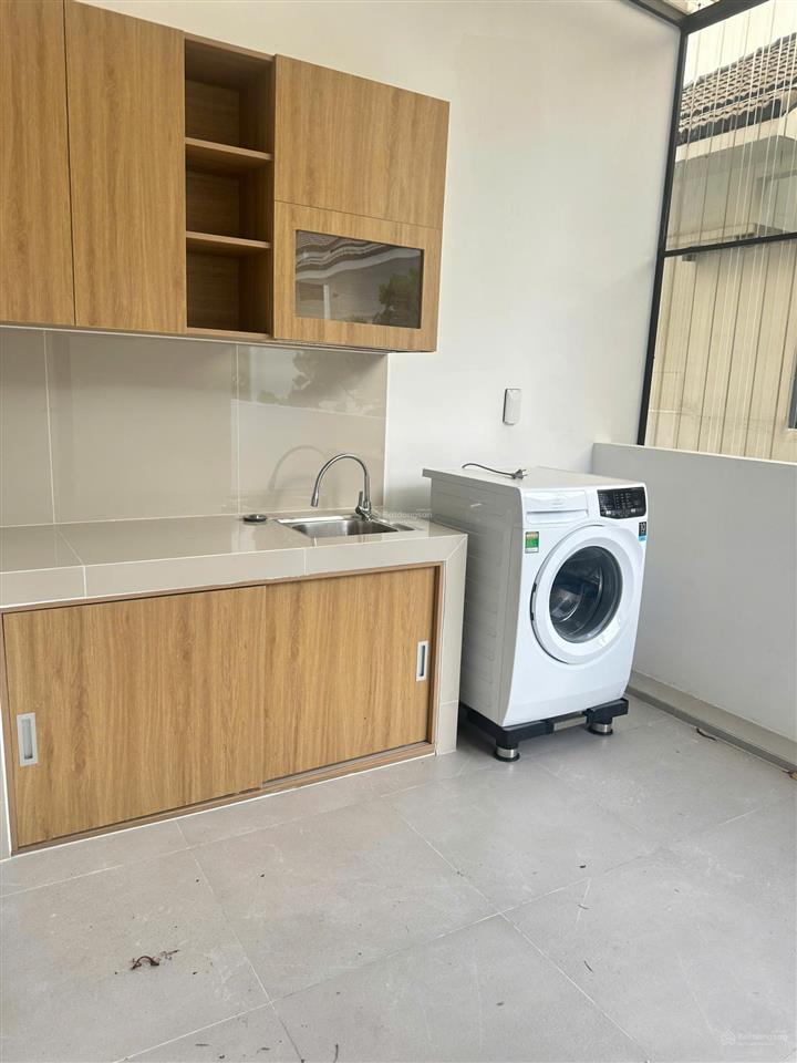 Cho thuê căn hộ ngay diamond riverside, 1 phòng ngủ giá 5 triệu / tháng,  0907 383 *** châu