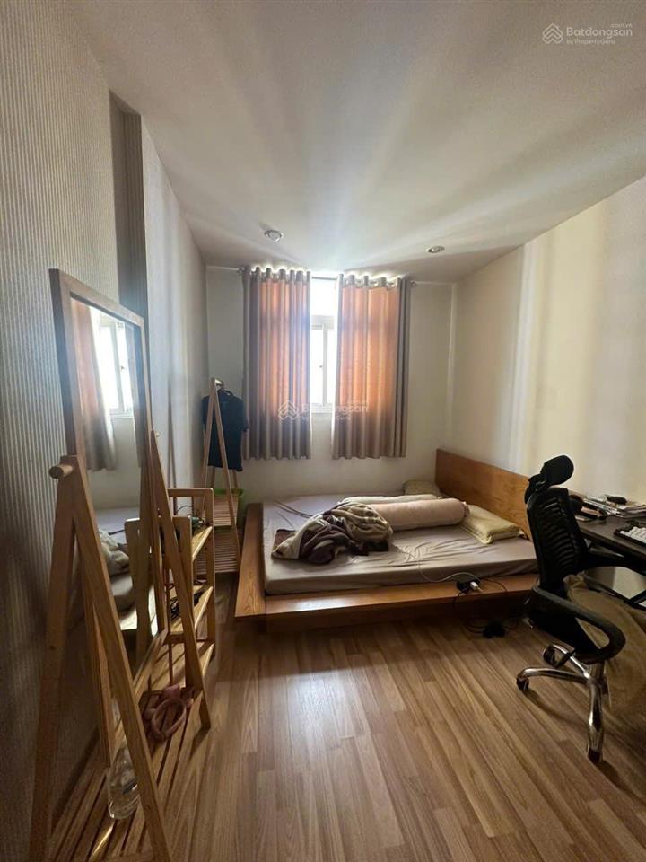 Bán căn hộ city gate, căn 2 phòng ngủ 2wc rộng 73 m², view hồ bơi có nội thất cao cấp giá 2,85 tỷ