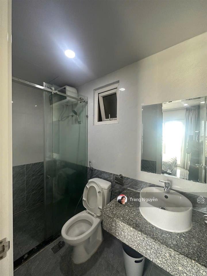 Cho thuê căn hộ 3 phòng đầy đủ nội thất diamond riverside giá 14 triệu