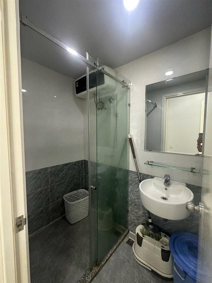 Cho thuê căn hộ 3 phòng đầy đủ nội thất diamond riverside giá 14 triệu