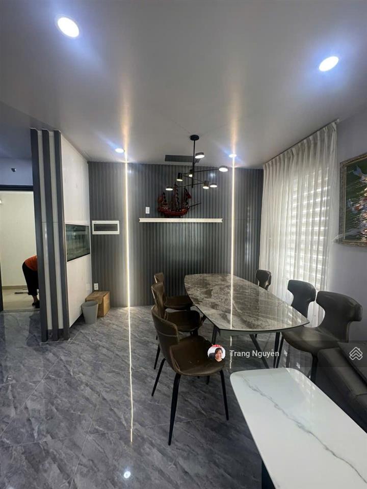 Cho thuê căn hộ 3 phòng đầy đủ nội thất diamond riverside giá 14 triệu