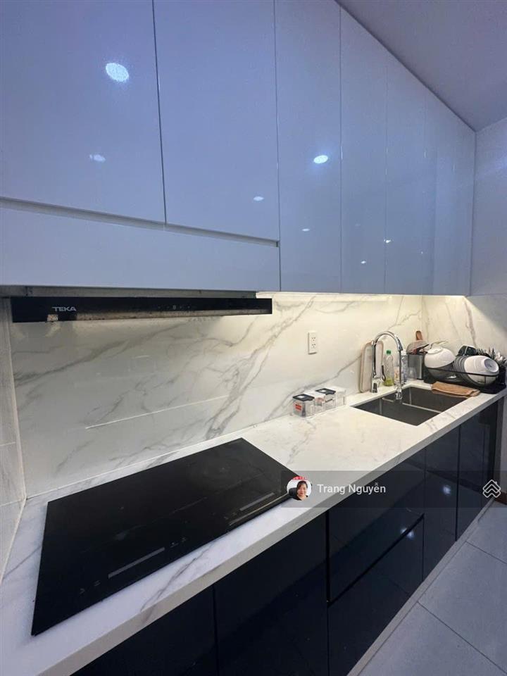 Cho thuê căn hộ 3 phòng đầy đủ nội thất diamond riverside giá 14 triệu
