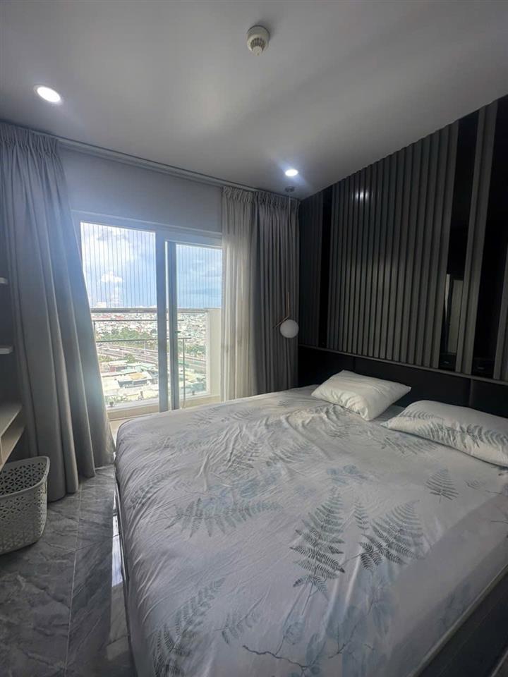 Cho thuê căn hộ 3 phòng đầy đủ nội thất diamond riverside giá 14 triệu