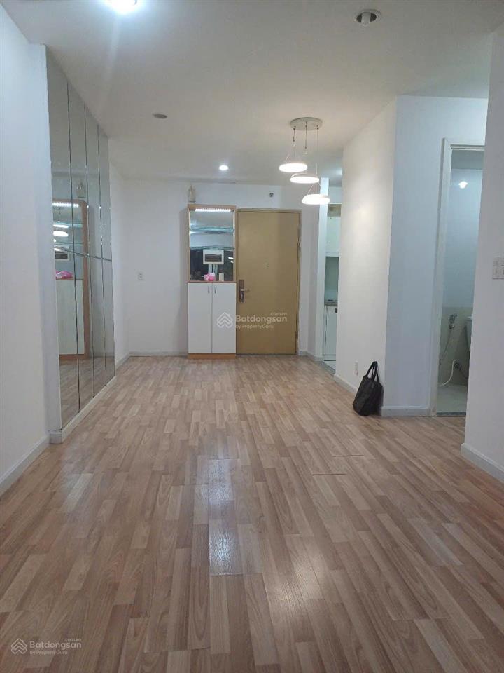 Bán căn hộ city gate towers, giá 2,8 tỷ, rộng 73m² có 2 phòng ngủ 2wc.