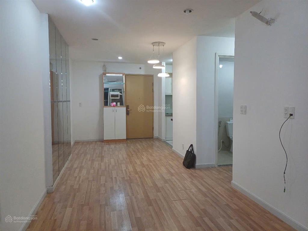 Bán căn hộ city gate towers, giá 2,8 tỷ, rộng 73m² có 2 phòng ngủ 2wc.