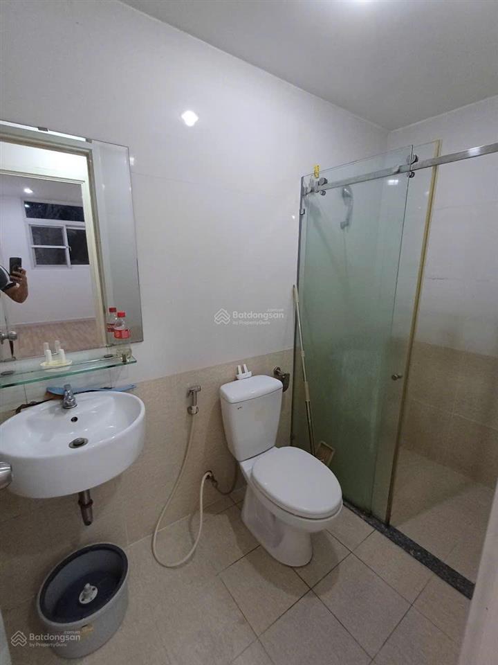 Bán căn hộ city gate towers, giá 2,8 tỷ, rộng 73m² có 2 phòng ngủ 2wc.