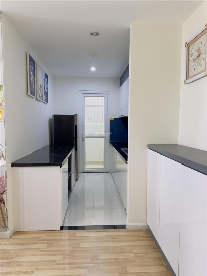 Bán cc city gate towers, 2,8 tỷ, 73m2, 2pn, 2wc, giá tốt, hot!
