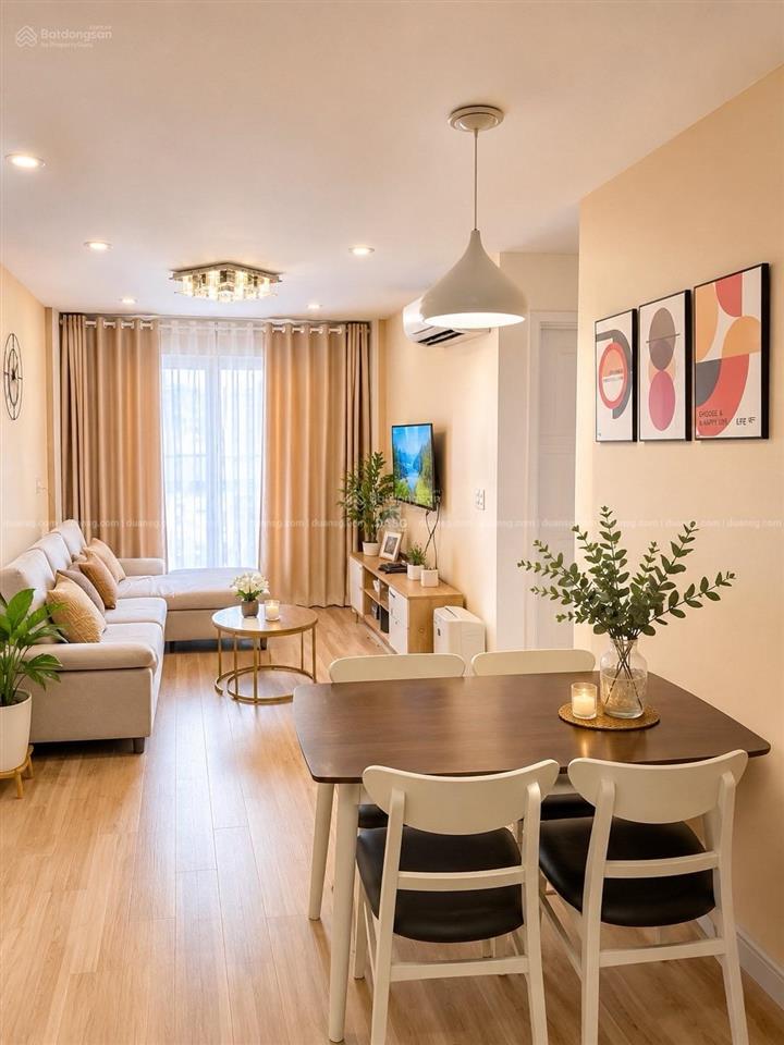 Hiếm có căn 2pn city gate towers mặt tiền đường võ văn kiệt giá 2,85 tỷ full nội thất, view hồ bơi