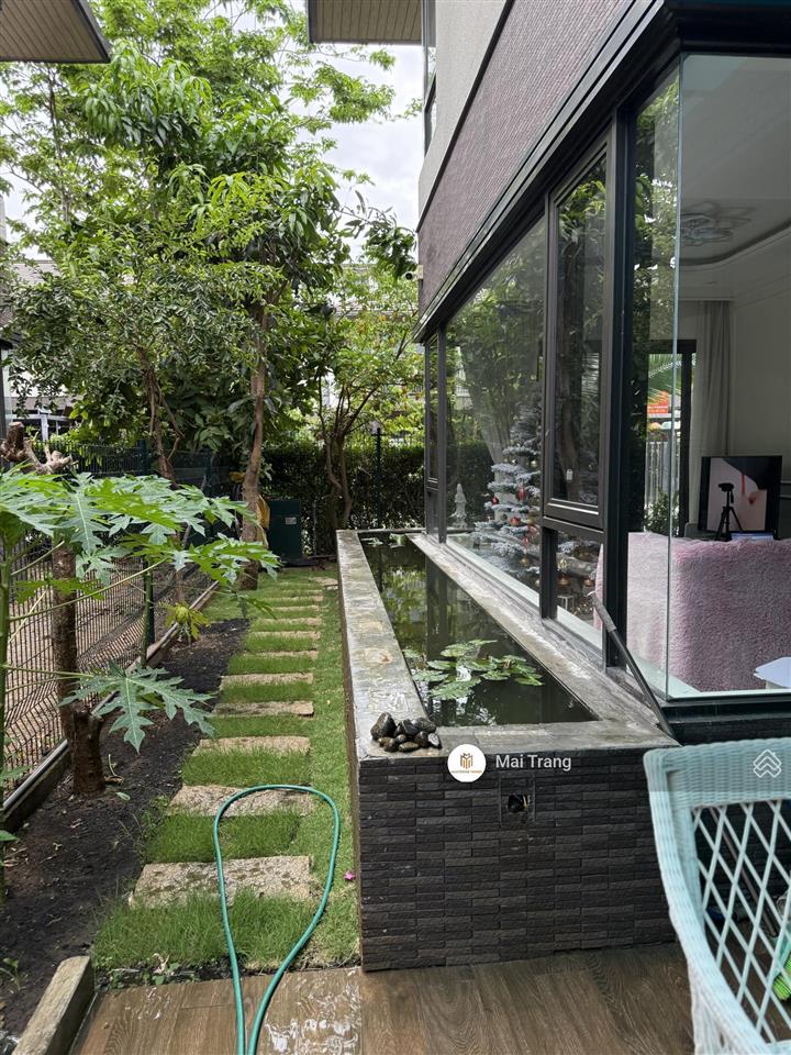 Biệt thự song lập 10m x15m, full nội thất, sổ hồng, giá 9,3 tỷ