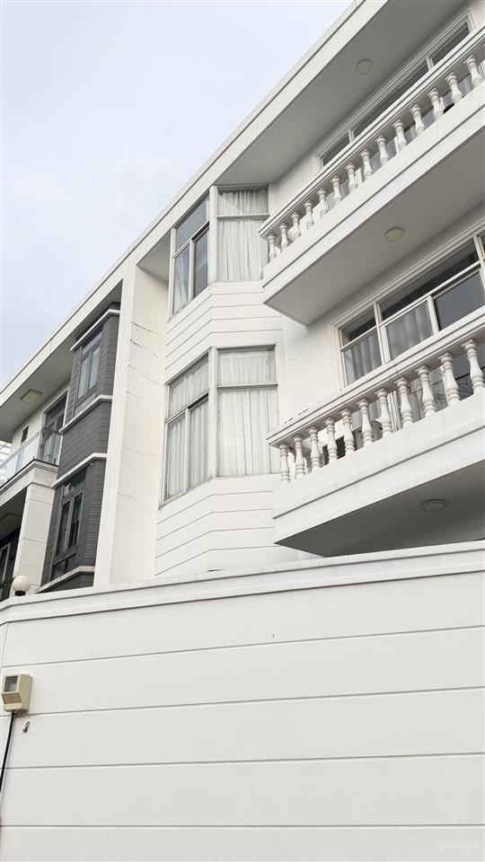 Biệt thự đẹp ngay liên phường sát dự án global city bán gấp