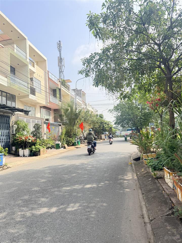 Bán đất nền dự án hưng phú 1, giá 8,3 tỷ, 90m2(5x18) phước long b, q9, hcm