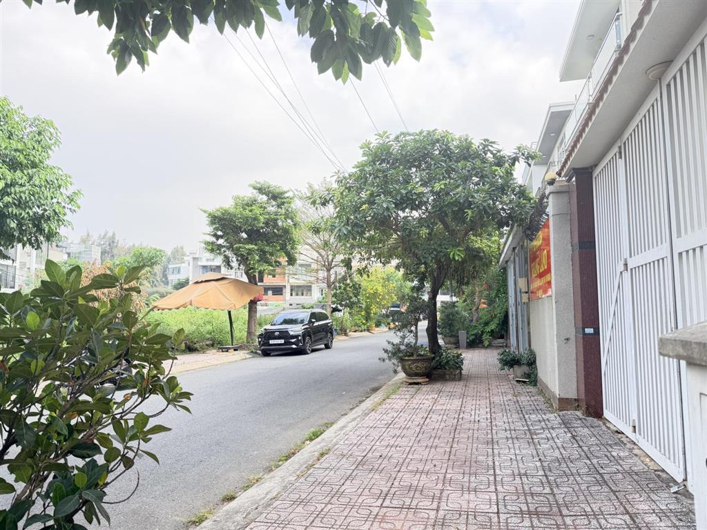 Biệt thự liên phường, 3 tầng thang máy, sổ vuông a423 tỷ