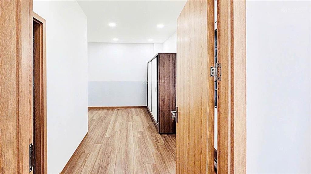 Mặt tiền góc đỗ xuân hợp  nhà mới 11 phòng lớn có thang máy 850m2 sàn