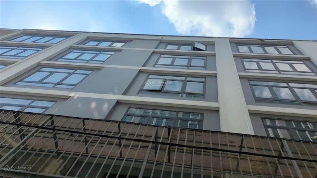 Mặt tiền góc đỗ xuân hợp  nhà mới 11 phòng lớn có thang máy 850m2 sàn