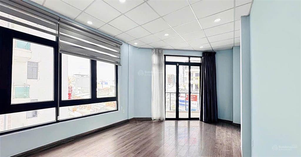 Mặt tiền góc đỗ xuân hợp  nhà mới 11 phòng lớn có thang máy 850m2 sàn