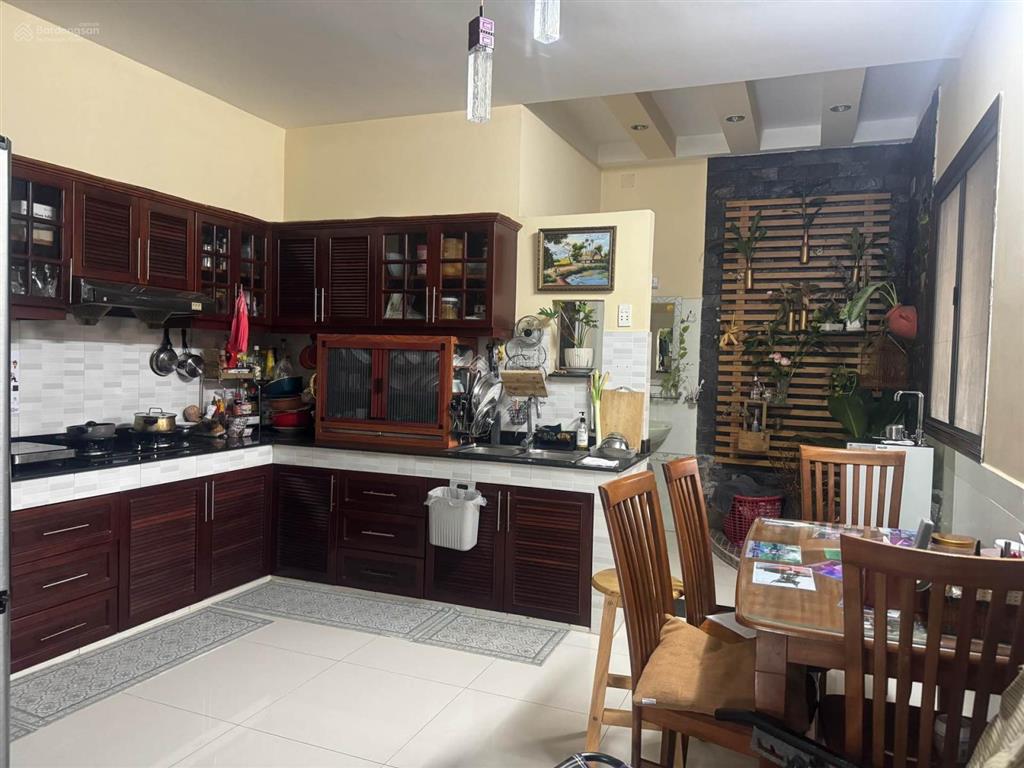 Biệt thự căn góc sát lê văn thịnh  nguyễn duy trinh, sổ hồng giá tốt