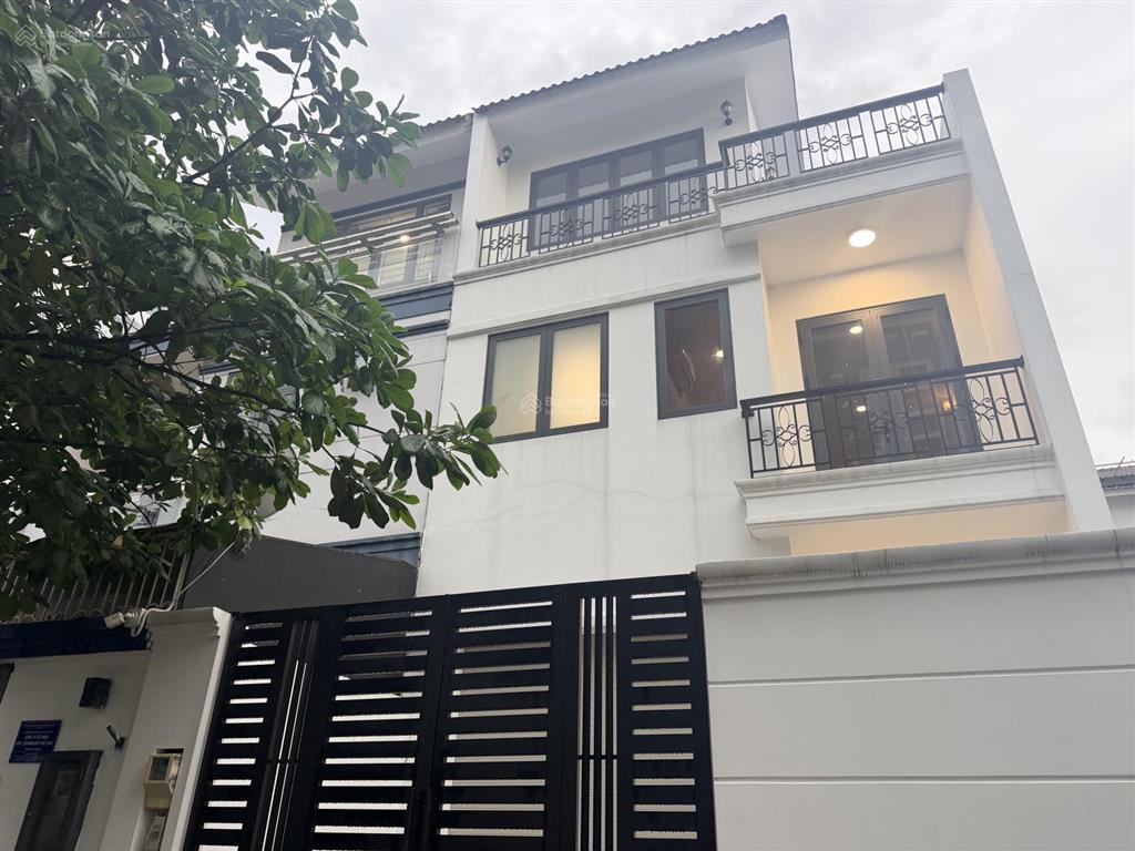 Cho thuê biệt thự mới 3 tầng kdc khang an