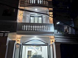 Chủ gửi bán nhà phố mặt tiền đường số 42, p. bình trưng, tphcm, ô tô đậu trong nhà, đủ tiện ích