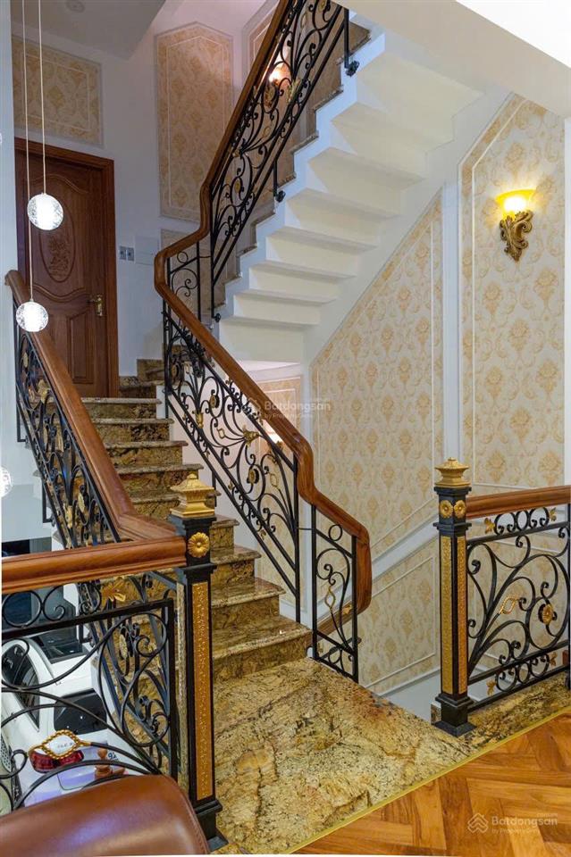 Bán nhà phố 1 sẹc đường nhựa 10m lê văn việt  khu v.i.p quận 9, giá chỉ hơn 8 tỷ, đầy đủ tiện ích