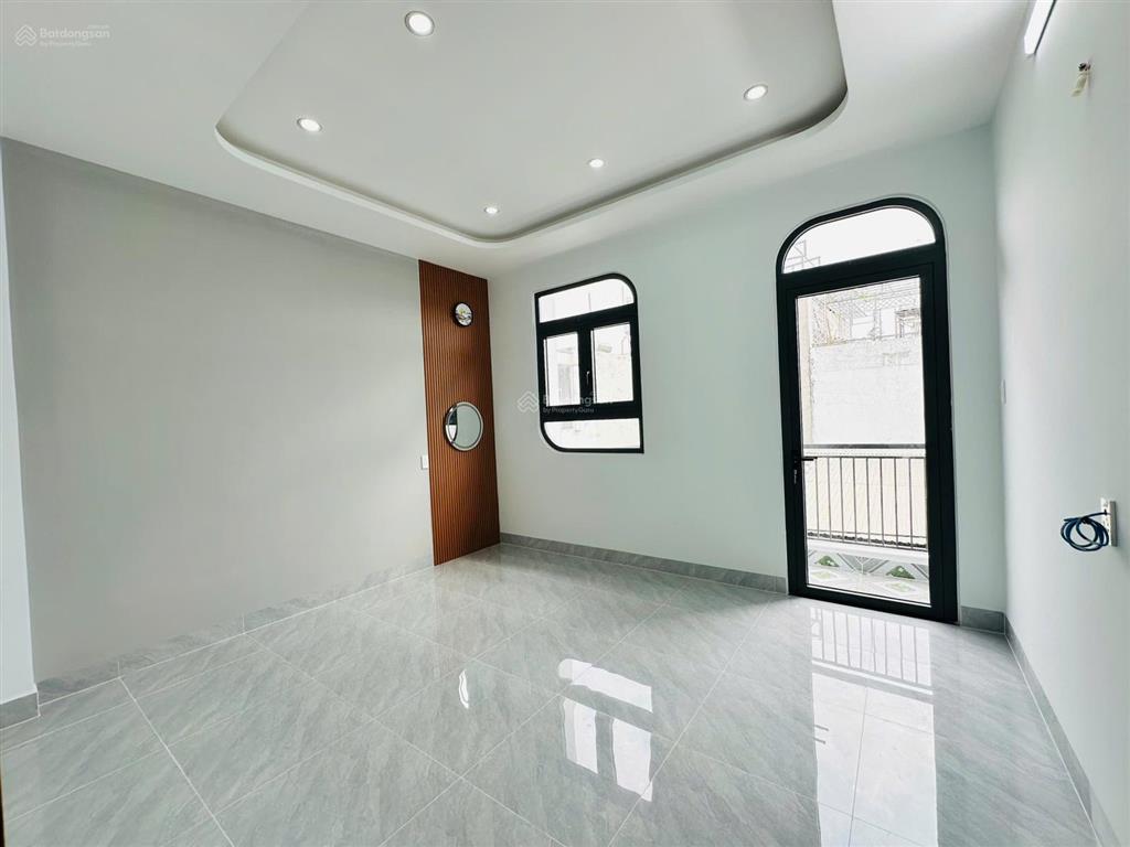 Bán nhà đẹp sát mặt tiền lã xuân oai, long trường, full nội thất, đã hoàn công, giá chỉ hơn 6,3 tỷ