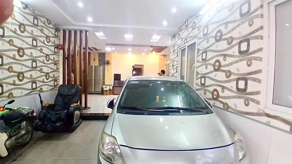 Bán nhà cộng hòa, thăng long hẻm 5m chuẩn xe hơi vào nhà, 73m2(5x11m) nở hậu 9m, 3 tầng. chỉ 12 tỷ