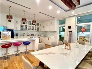 Cần bán biệt thự p.1 tân bình, góc 2 mt, khu compound đẳng cấp, 175.2m2(8x22m), nhà đẹp 4 tầng