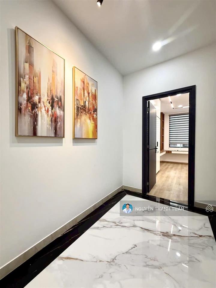 Bán gấp nhà mới 5 tầng xe hơi ngủ nhà sát mt, gần đh bách khoa 63m2(4.3x15). 14.2 tỷ (tl) gọi ngay