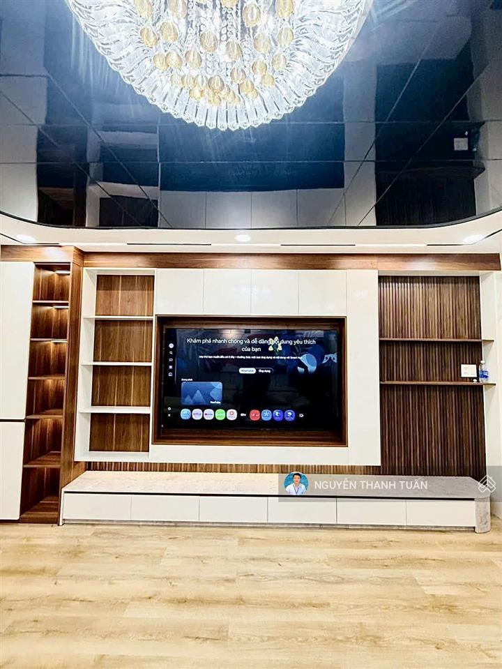 Bán gấp nhà mới 5 tầng xe hơi ngủ nhà sát mt, gần đh bách khoa 63m2(4.3x15). 14.2 tỷ (tl) gọi ngay