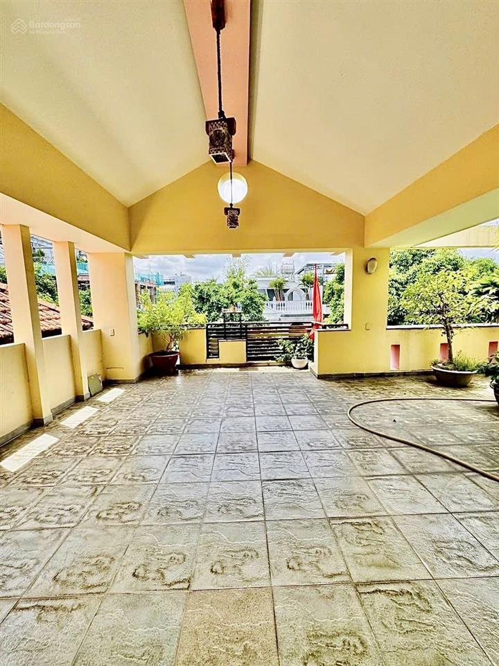 Bán biệt thự vip thoại ngọc hầu, 150m2 (8x19m), 3 tầng, đường 10m, gần big c phú thạnh, chỉ 22.5 tỷ