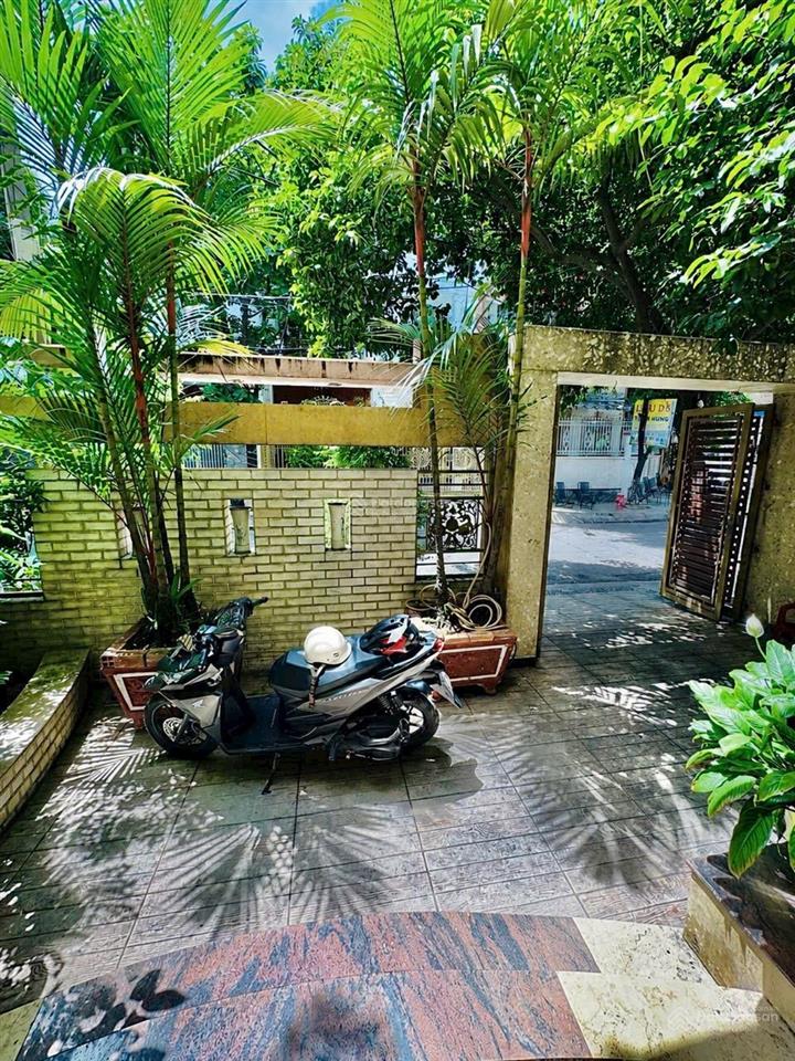 Bán biệt thự vip thoại ngọc hầu, 150m2 (8x19m), 3 tầng, đường 10m, gần big c phú thạnh, chỉ 22.5 tỷ