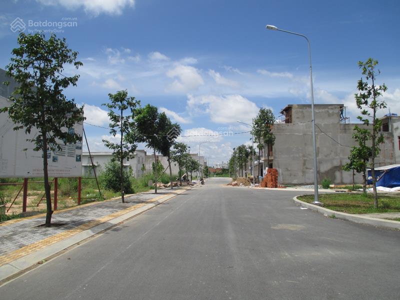 Cần bán gấp lô đất thổ cư giá cực rẻ 65m2, cách vinhomes grand park q9 chỉ 300m, sổ hồng riêng