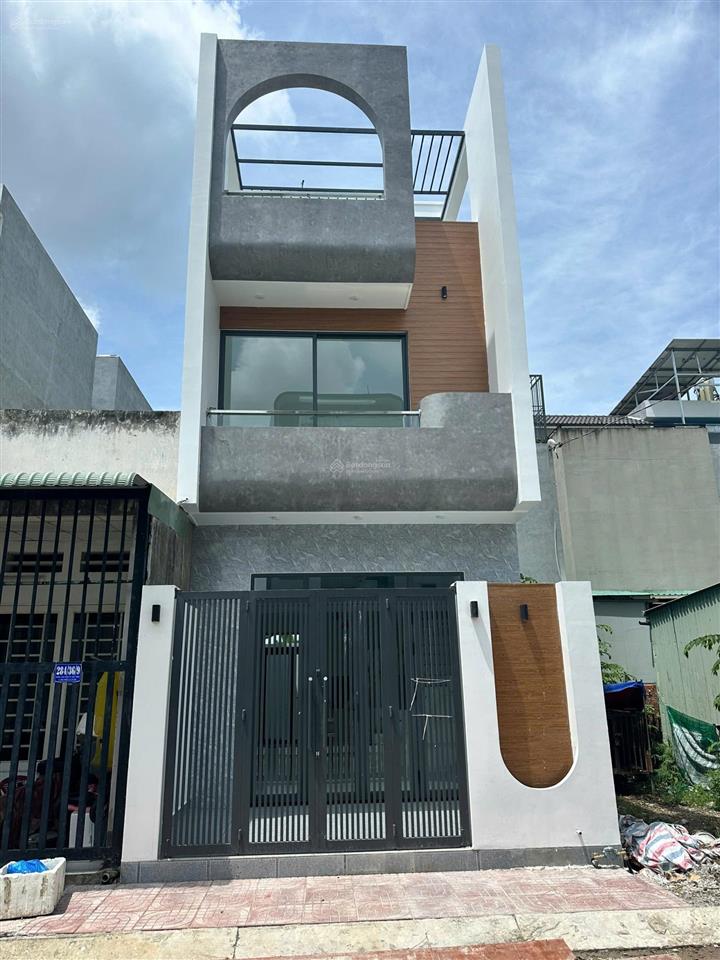 Chính chủ giảm giá bán nhà mới xây 3 tầng, gần vinhomes grand park quận 9, sổ riêng, đường nhựa 9m