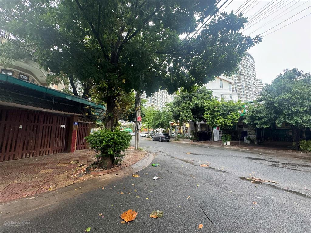 Bán biệt thự lô góc 2 mặt tiền view công viên trung tâm kđt chí linh chính chủ  hoàng 0938 986 ***
