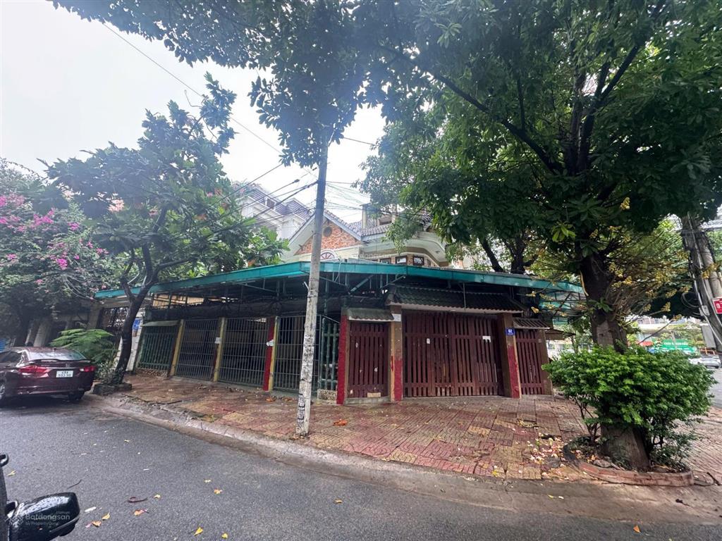 Bán biệt thự lô góc 2 mặt tiền view công viên trung tâm kđt chí linh chính chủ  hoàng 0938 986 ***