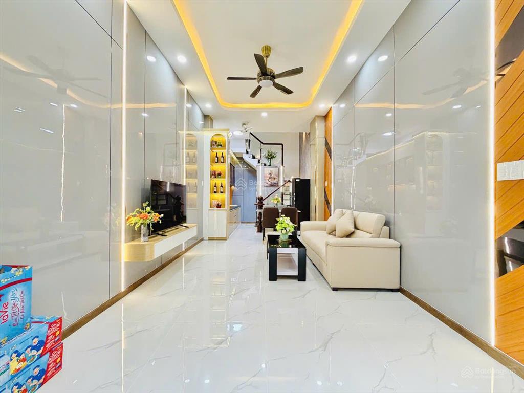 Nhà bán đúc 3 tấm mới đường 350/30/3 nguyễn văn khối phường thông tây hội giá 6,18 tỷ