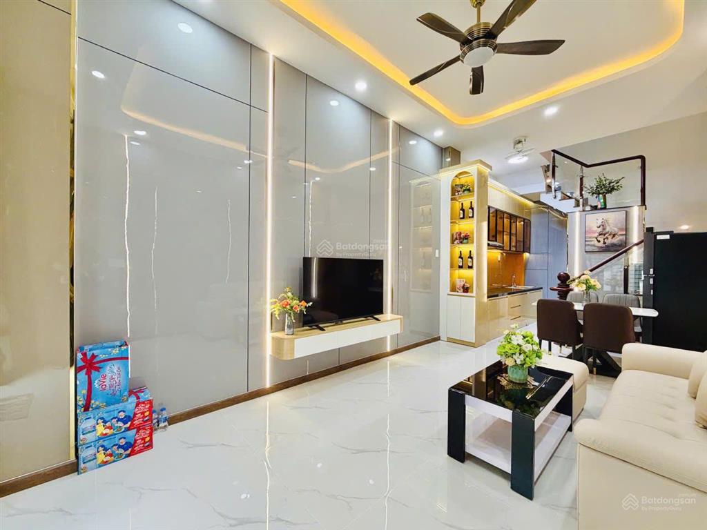 Nhà bán đúc 3 tấm mới đường 350/30/3 nguyễn văn khối phường thông tây hội giá 6,18 tỷ