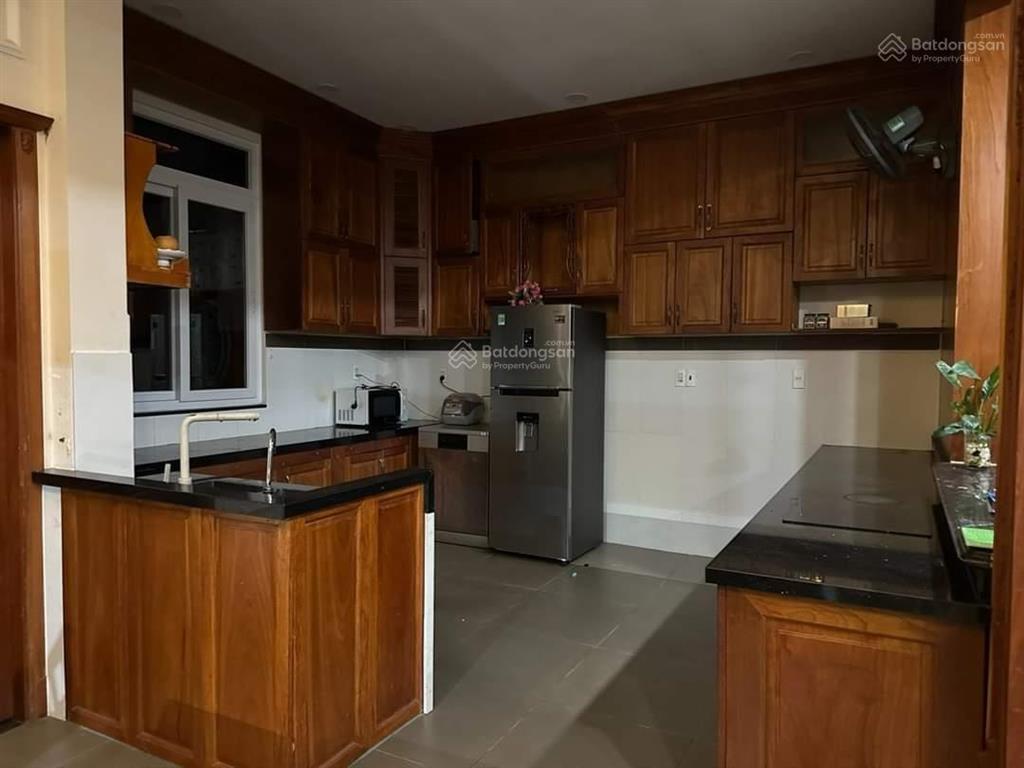 Cho thuê biệt thự (căn góc) full nội thất. cập nhật 07/4