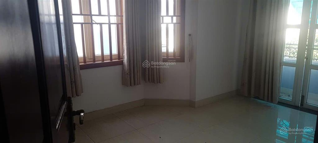 Biệt thự song lập, sổ hồng, sân rộng. cập nhật 14/7.