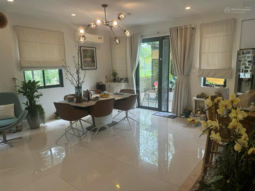 Bán biệt thự đơn lập đẹp của dự án