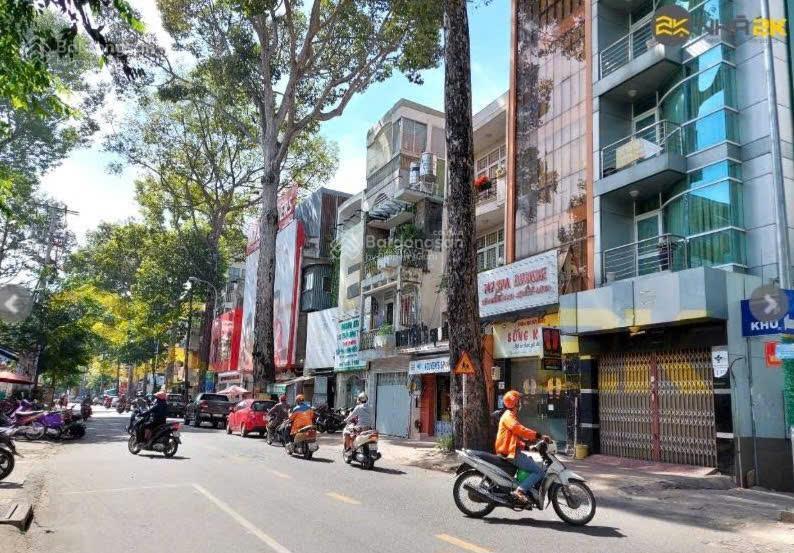 Bán nhà 3 lầu mặt tiền đường trần phú, sổ hồng. cập nhật 06/8