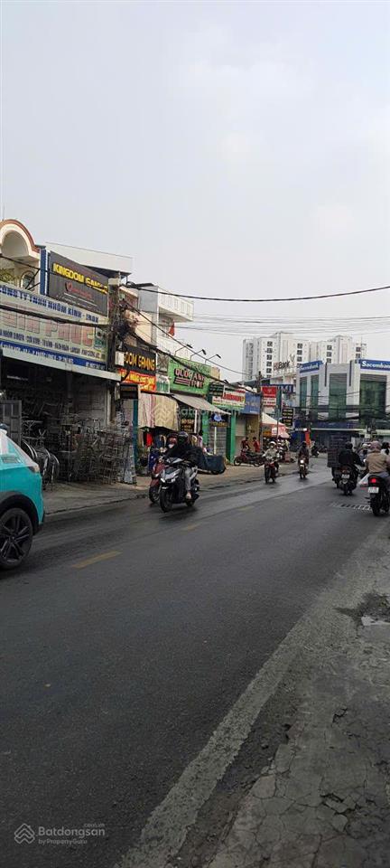Cho thuê tòa nhà có thang máy. cập nhật 29/9