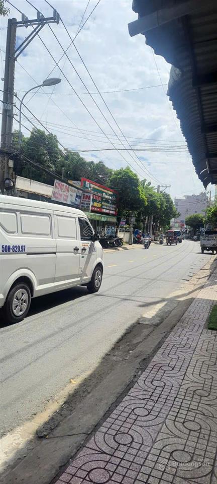 Cho thuê tòa nhà có thang máy. cập nhật 29/9