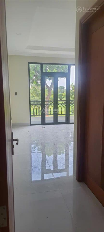 Bán biệt thự đơn lập mới tinh, có thang máy, sổ hồng. cập nhật 14/10