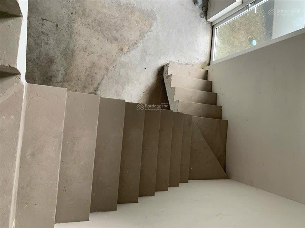Mega village khang điền nhà diện tích 5x15m = 75m², nhà thô xây 1 trệt 2 lầu bán giá 7,98 tỷ