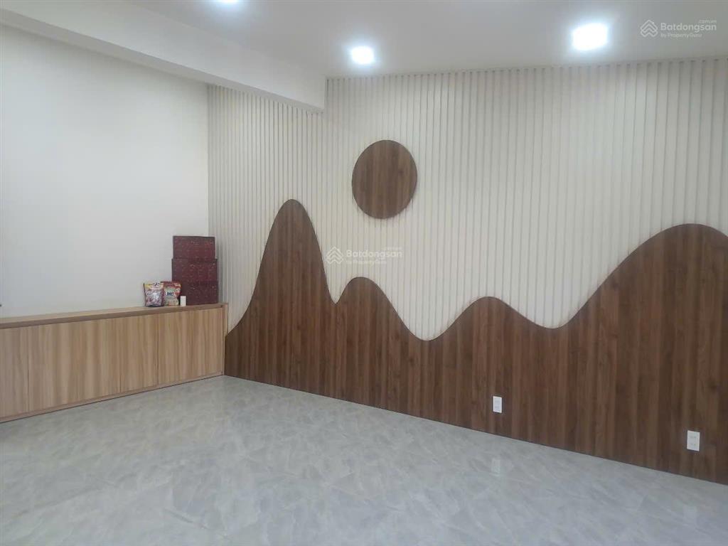 Cho thuê nhà nguyên căn mặt tiền phạm như xương 12 triệu/tháng full nội thất mới