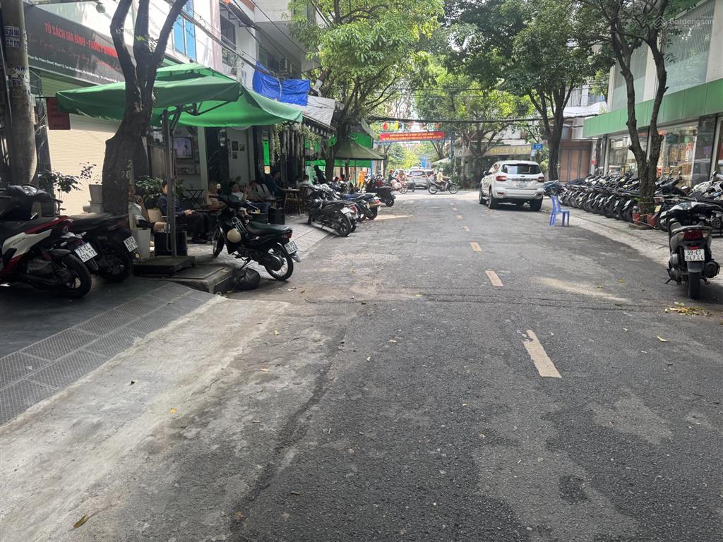 Bán nhà khu vip k300 đường ngang phan bá phiến khu vip còn sót lại.