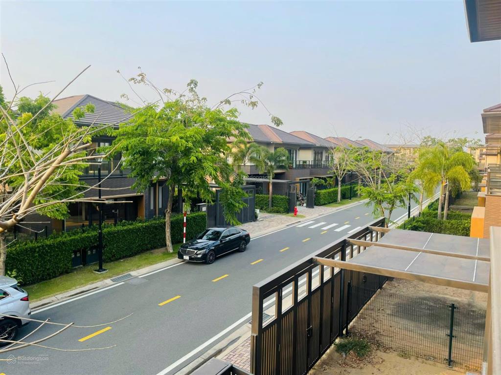 Biệt thự đơn lập 520m2 view thoáng, sát sông, giá 33tr/m2 kế công viên, compound, cách pmh 35p