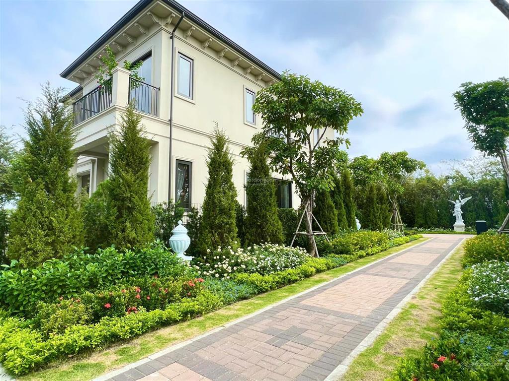 Biệt thự châu âu park village 322m2, giá gốc từ cđt, compound, chiết khấu 17,5%, 3 mặt công viên